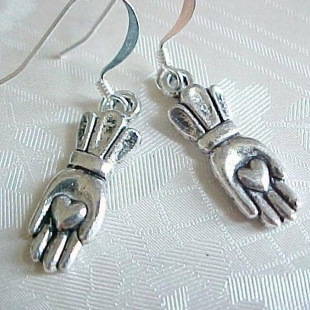 Last 1 ~ Irish Lovers Engagement Claddagh Heart Hands Earrings Hamsa Hand